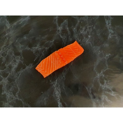 Fresh Salmon Fillet Skinless 170g